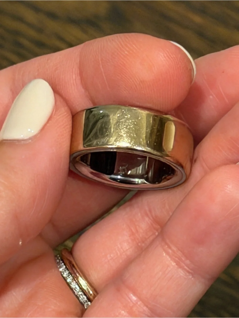 Oura Ring Gen 4 in Gold, Size 5 (charger not included)